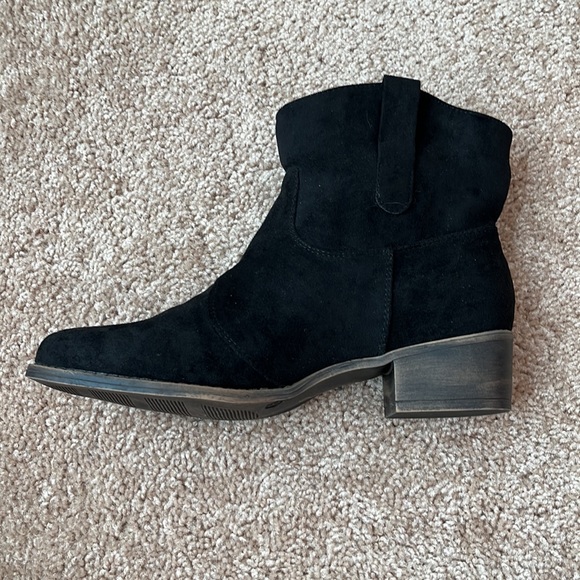 Jolimall Suede Booties - Picture 2 of 8